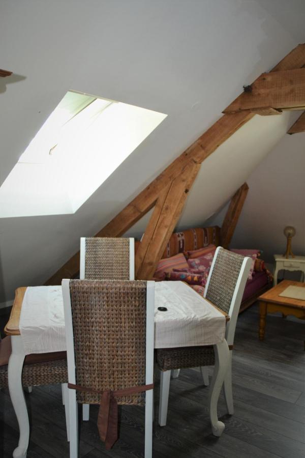 Au Temps Suspendu Bed and Breakfast Champagney Exteriör bild