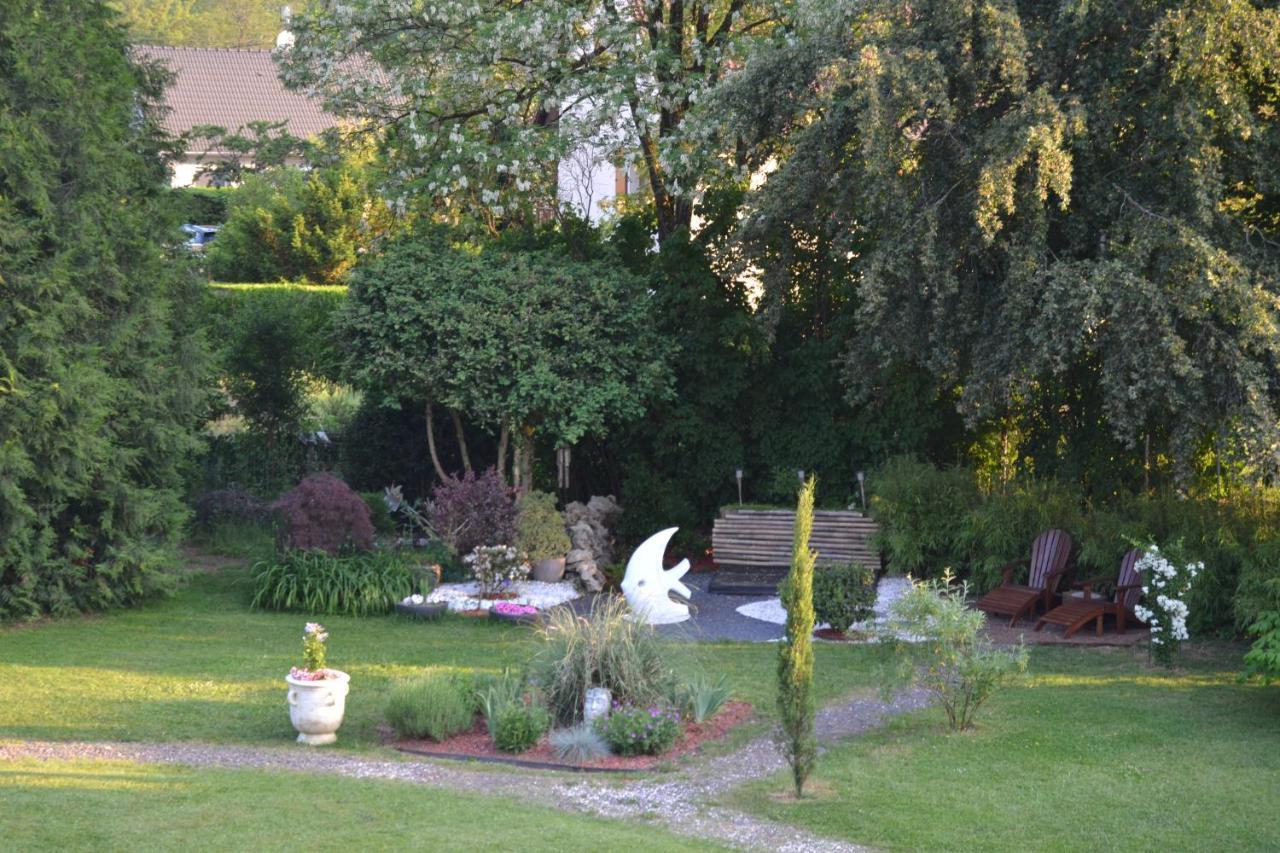 Au Temps Suspendu Bed and Breakfast Champagney Exteriör bild